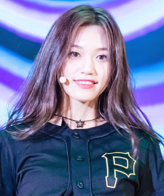 청페_세정_도연_채연_나영_미나_3.jpg