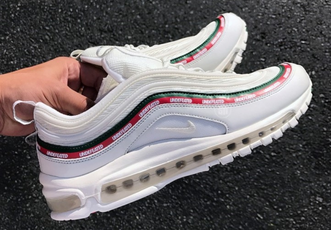 undefeated x air max 90